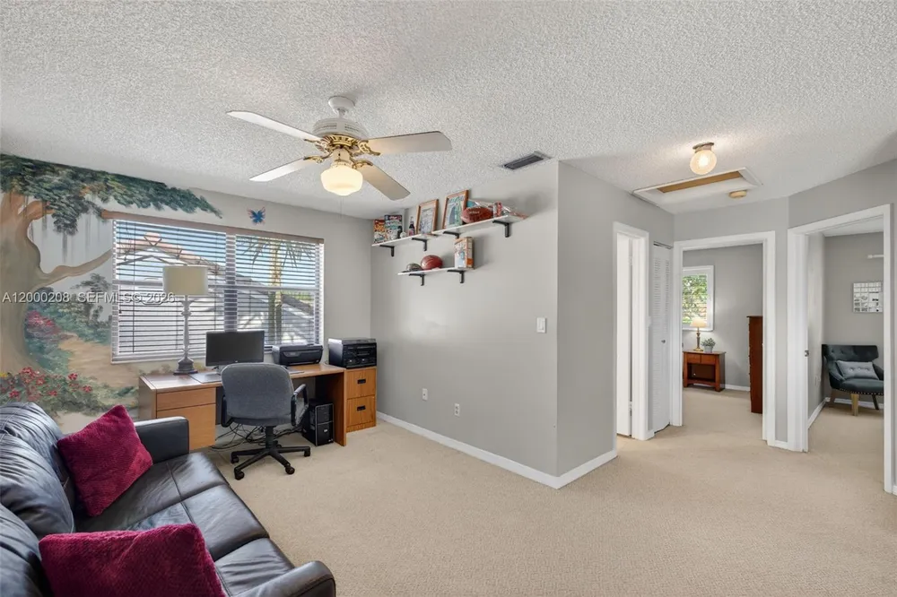 15620 Gauntlet Hall Manor, Davie, FL 33331-3438