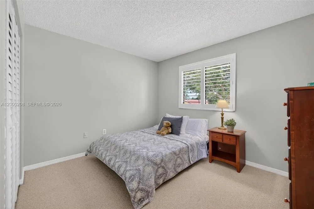 15620 Gauntlet Hall Manor, Davie, FL 33331-3438