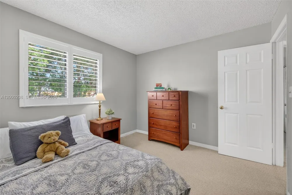 15620 Gauntlet Hall Manor, Davie, FL 33331-3438