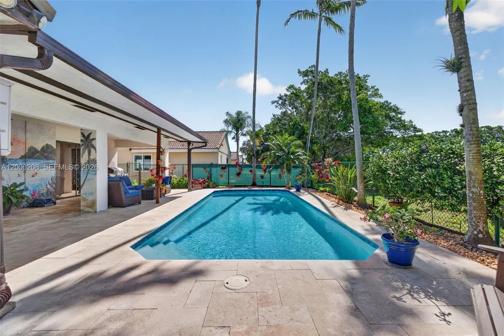 15620 Gauntlet Hall Manor, Davie, FL 33331-3438