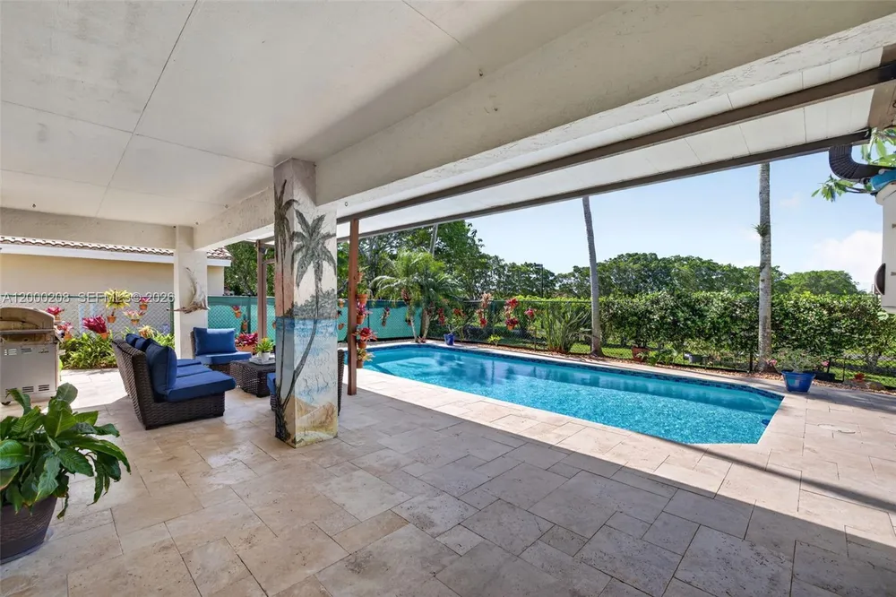 15620 Gauntlet Hall Manor, Davie, FL 33331-3438