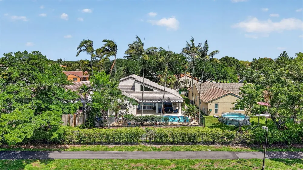 15620 Gauntlet Hall Manor, Davie, FL 33331-3438