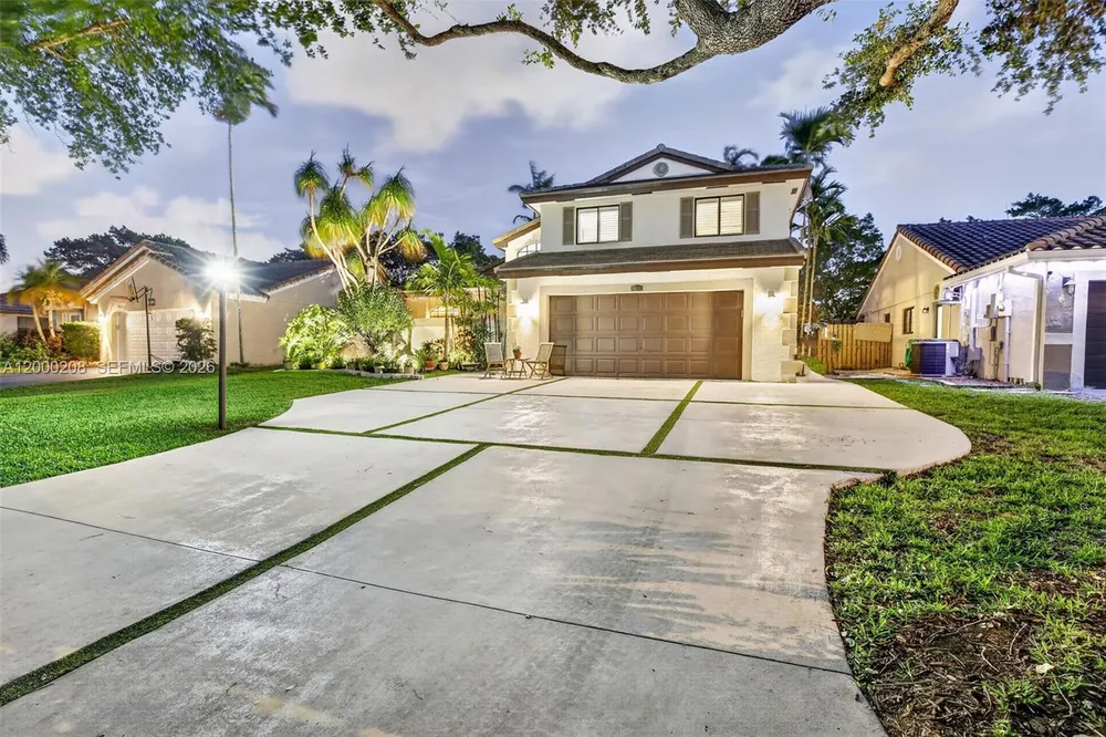 15620 Gauntlet Hall Manor, Davie, FL 33331-3438