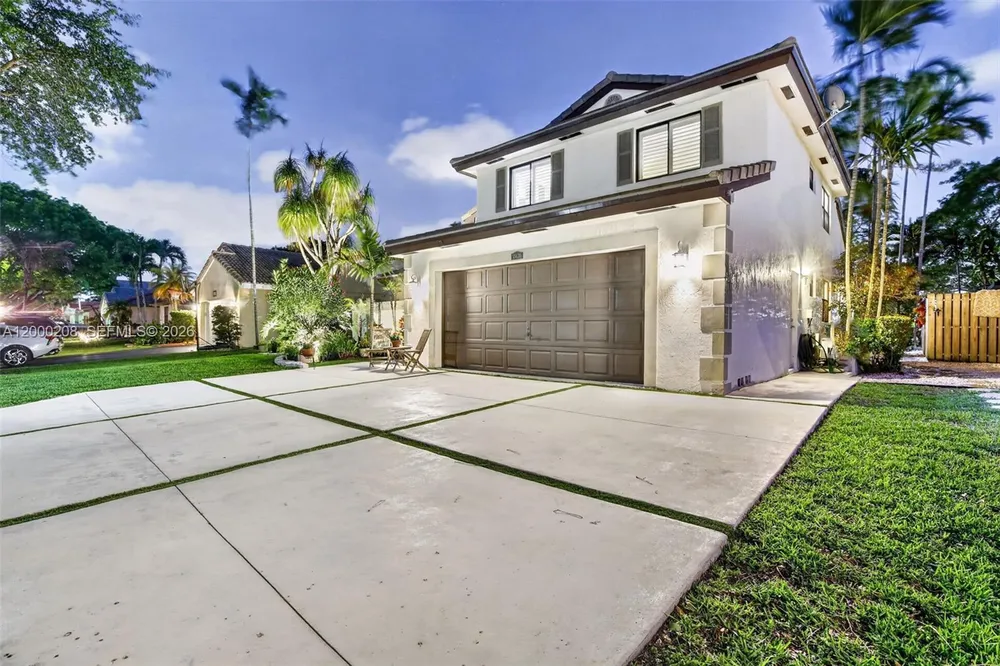 15620 Gauntlet Hall Manor, Davie, FL 33331-3438