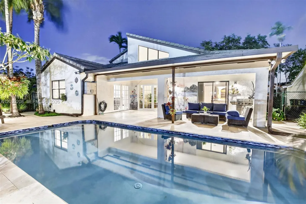 15620 Gauntlet Hall Manor, Davie, FL 33331-3438