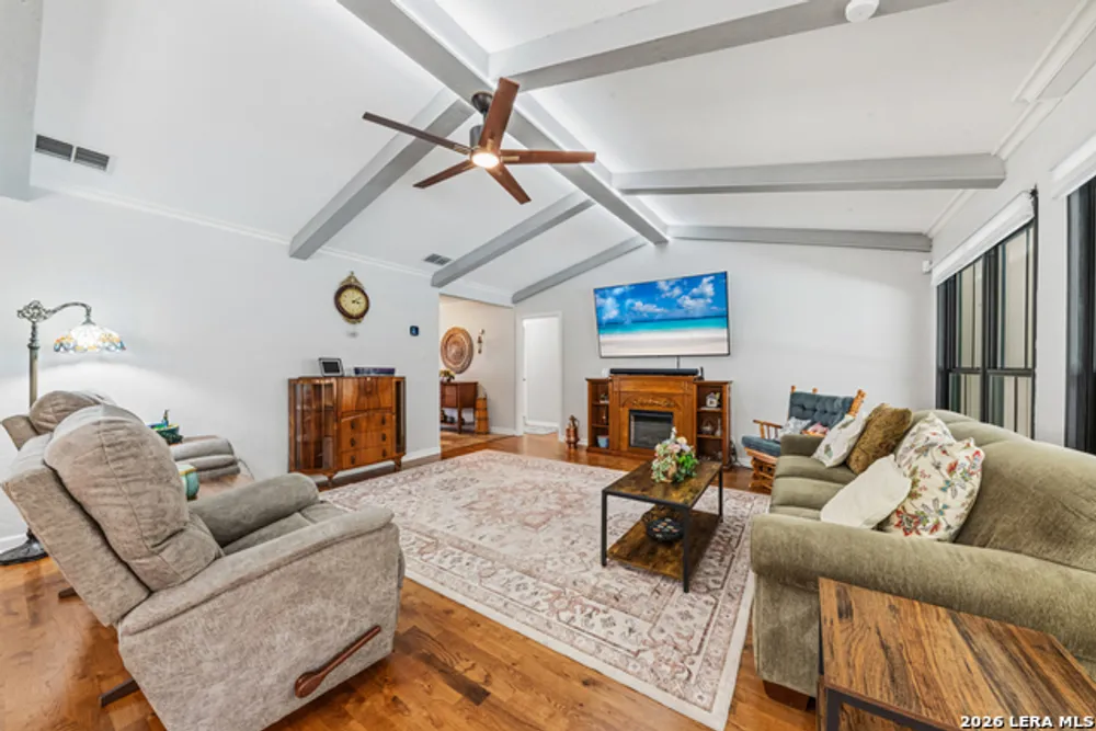6022 Winding Ridge Dr, Windcrest, TX 78239