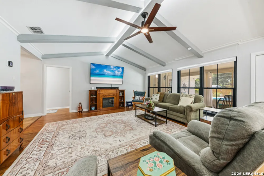 6022 Winding Ridge Dr, Windcrest, TX 78239