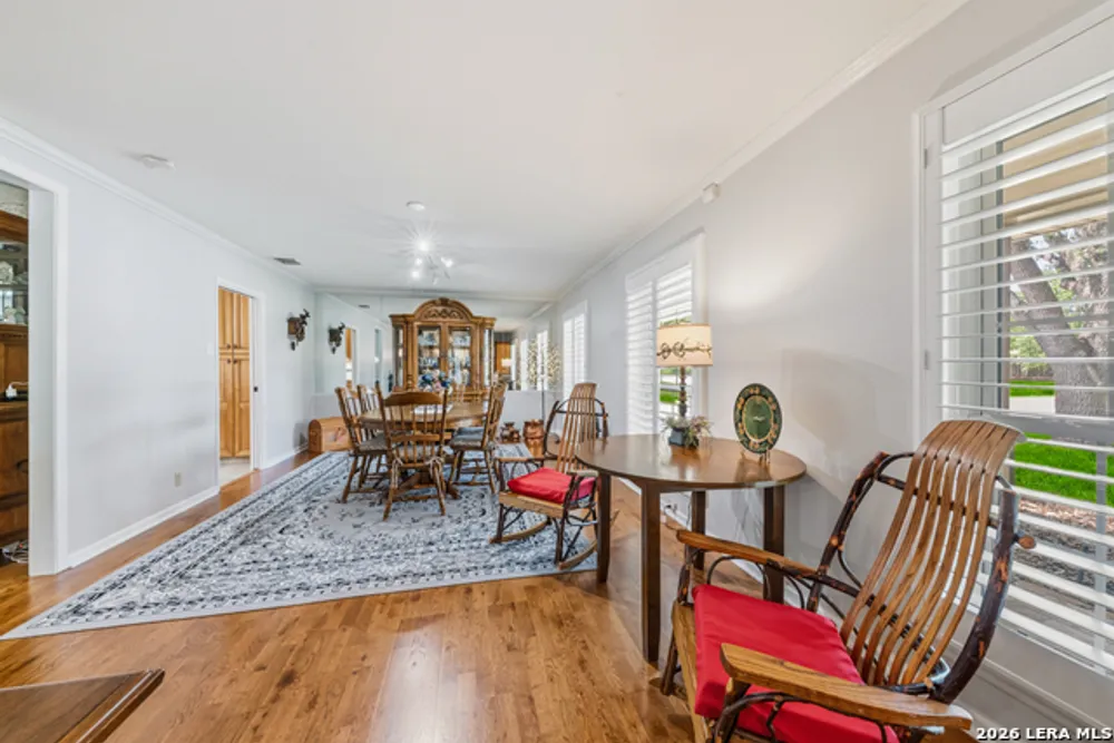 6022 Winding Ridge Dr, Windcrest, TX 78239