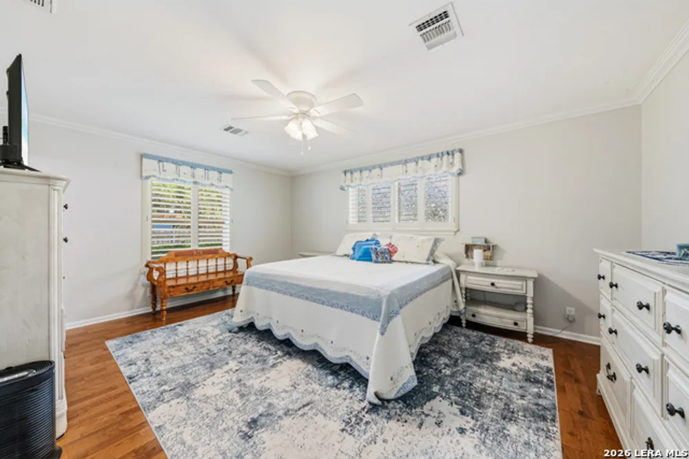 6022 Winding Ridge Dr, Windcrest, TX 78239
