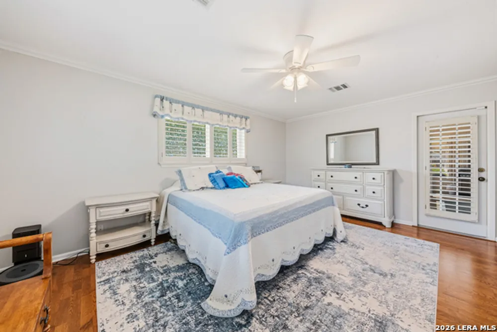 6022 Winding Ridge Dr, Windcrest, TX 78239