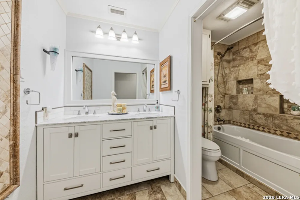 6022 Winding Ridge Dr, Windcrest, TX 78239