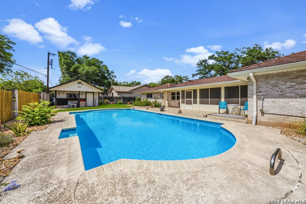 6022 Winding Ridge Dr, Windcrest, TX 78239