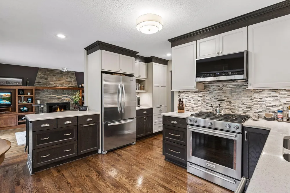 689 Havenhill Rd, Eagan, MN 55123