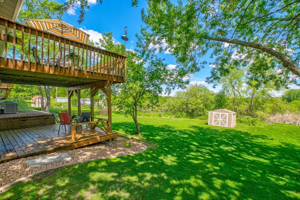 6676 Sandlewood Rd, Woodbury, MN 55125