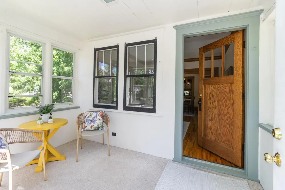 1697 Taylor Avenue West, Saint Paul, MN 55104