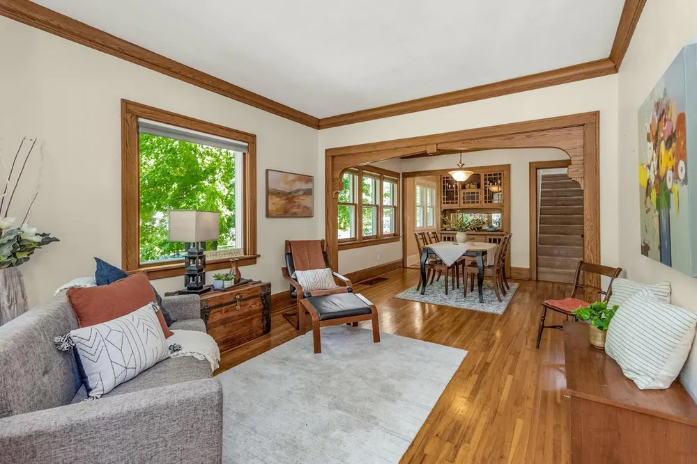 1697 Taylor Avenue West, Saint Paul, MN 55104