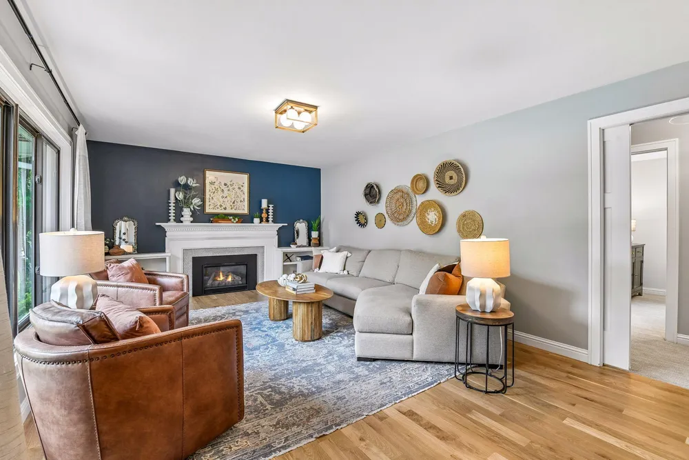 17950 3rd Ave N, Plymouth, MN 55447