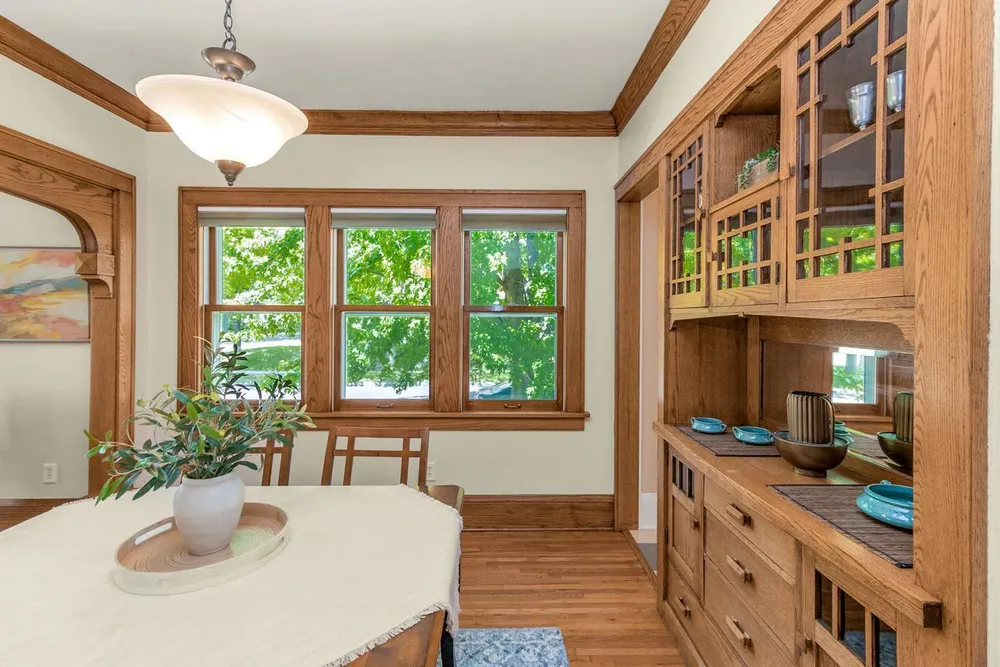 1697 Taylor Avenue West, Saint Paul, MN 55104