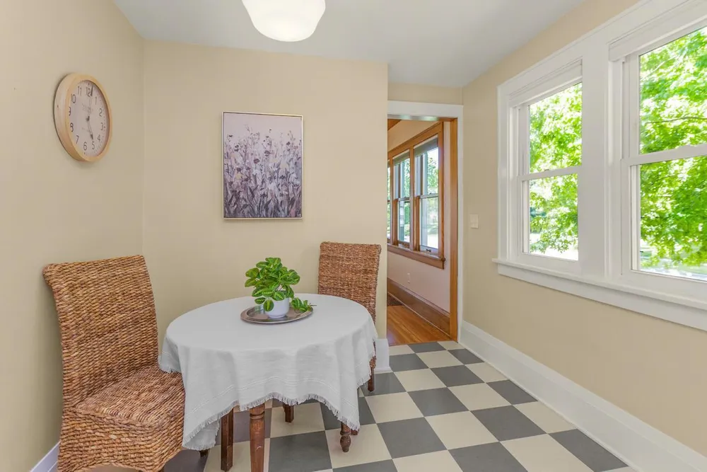 1697 Taylor Avenue West, Saint Paul, MN 55104