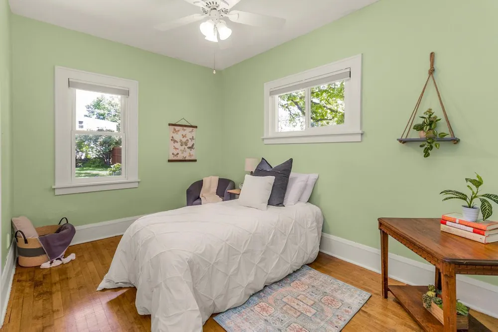 1697 Taylor Avenue West, Saint Paul, MN 55104