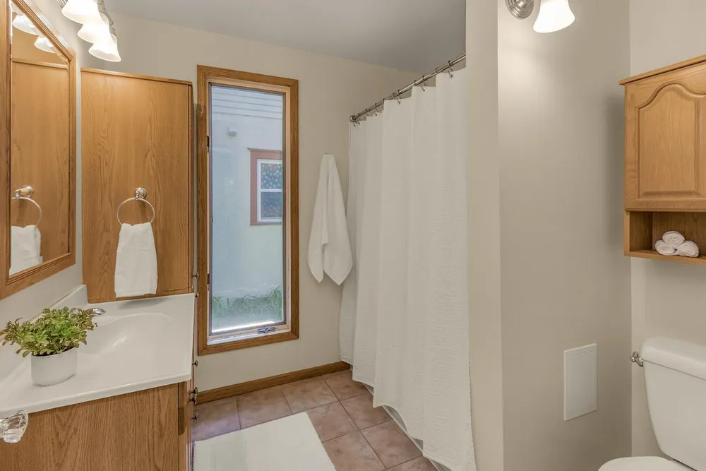 1697 Taylor Avenue West, Saint Paul, MN 55104