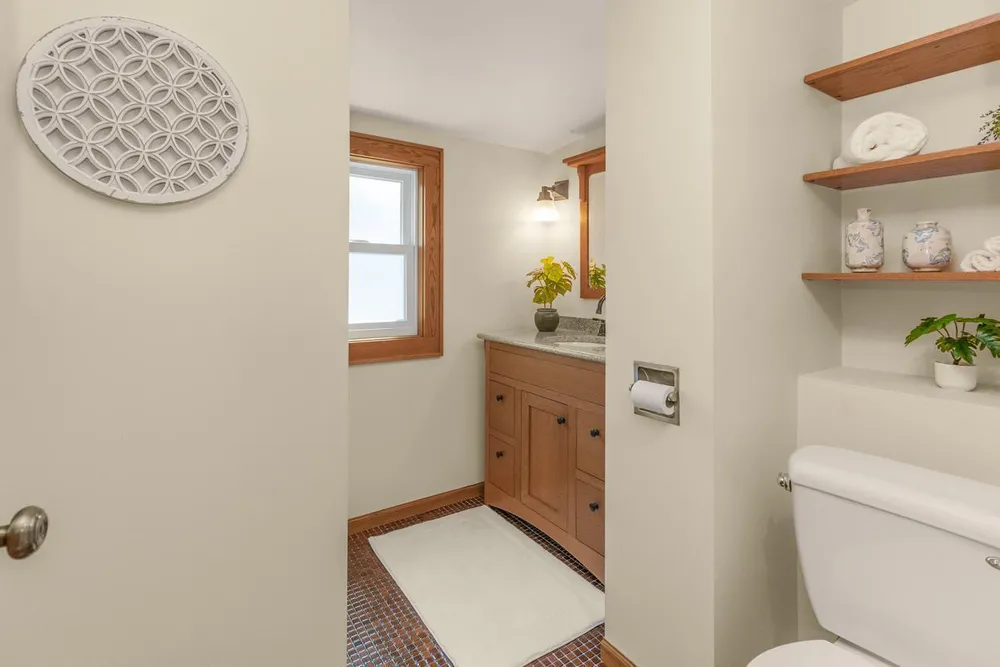 1697 Taylor Avenue West, Saint Paul, MN 55104