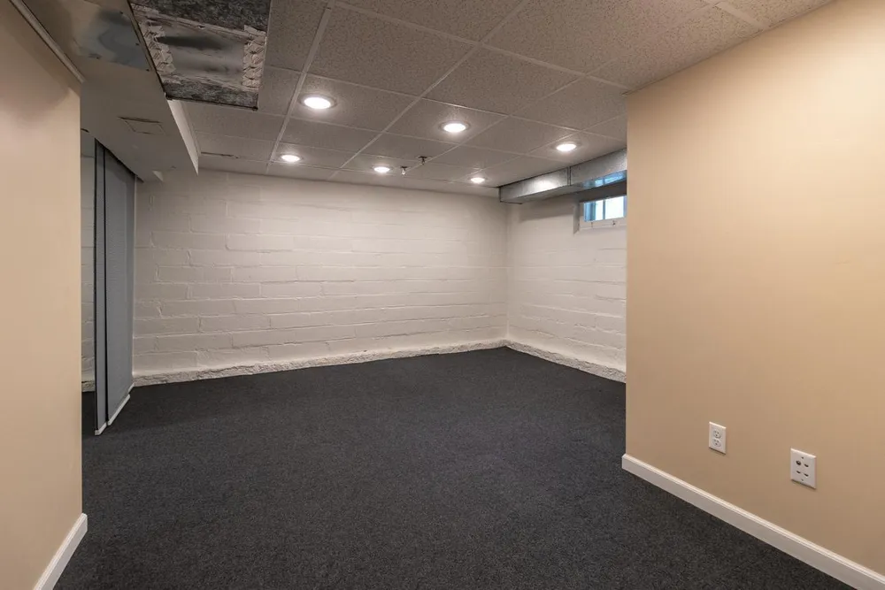 1697 Taylor Avenue West, Saint Paul, MN 55104