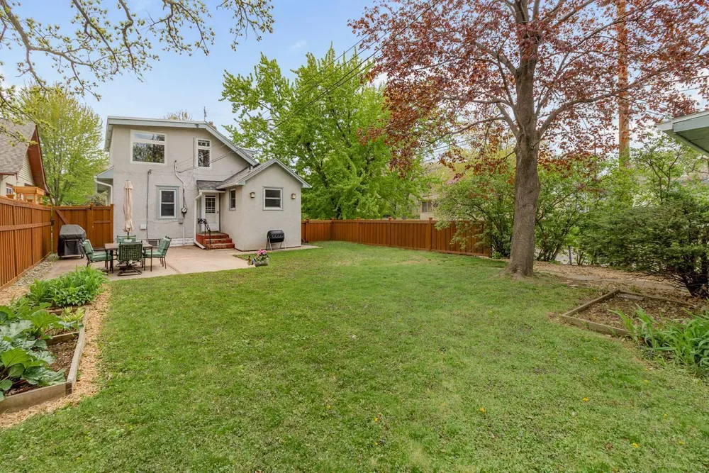 1697 Taylor Avenue West, Saint Paul, MN 55104