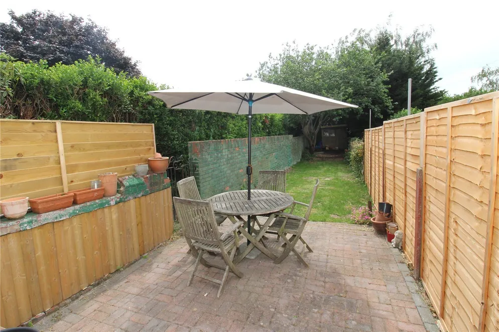 Property carousel item 4