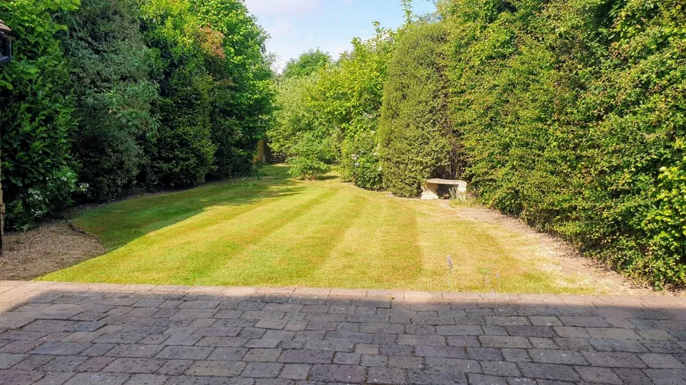 Huntercombe Lane North, Taplow, Maidenhead, SL6 photo 8