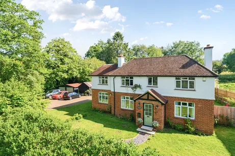 Guildford Road, Shamley Green, GU5