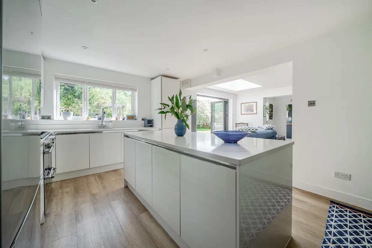 Guildford Road, Shamley Green, GU5 photo 5