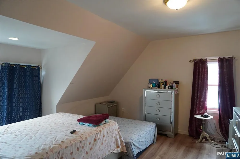 115 E 21st St, Paterson, NJ 07513