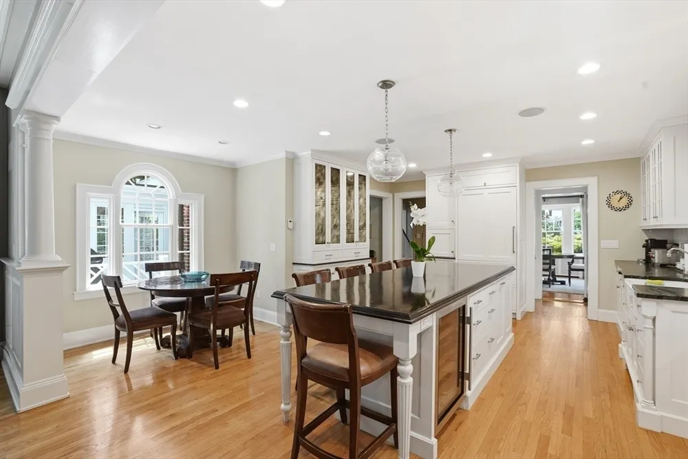 80 Hollingsworth Ave, Braintree, MA 02184