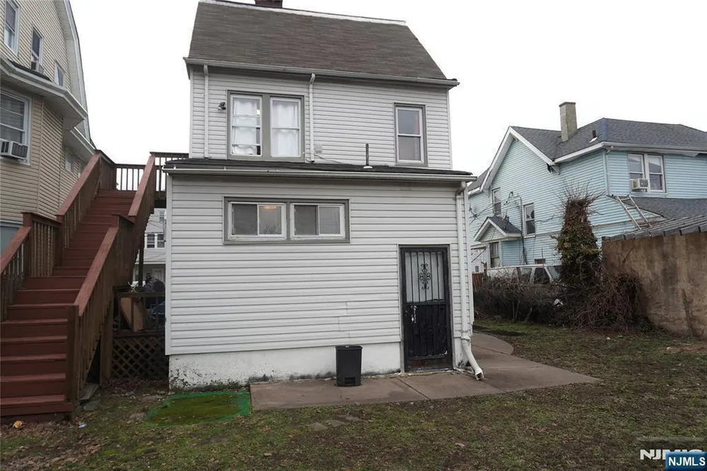 115 E 21st St, Paterson, NJ 07513