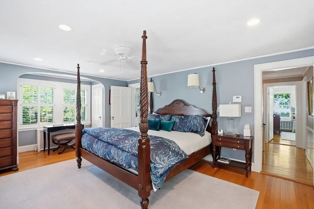 80 Hollingsworth Ave, Braintree, MA 02184