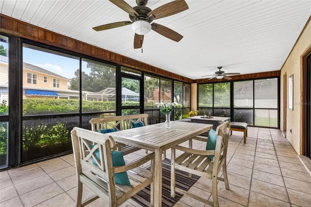 11004 Theresa Arbor Dr, Temple Terrace, FL 33617