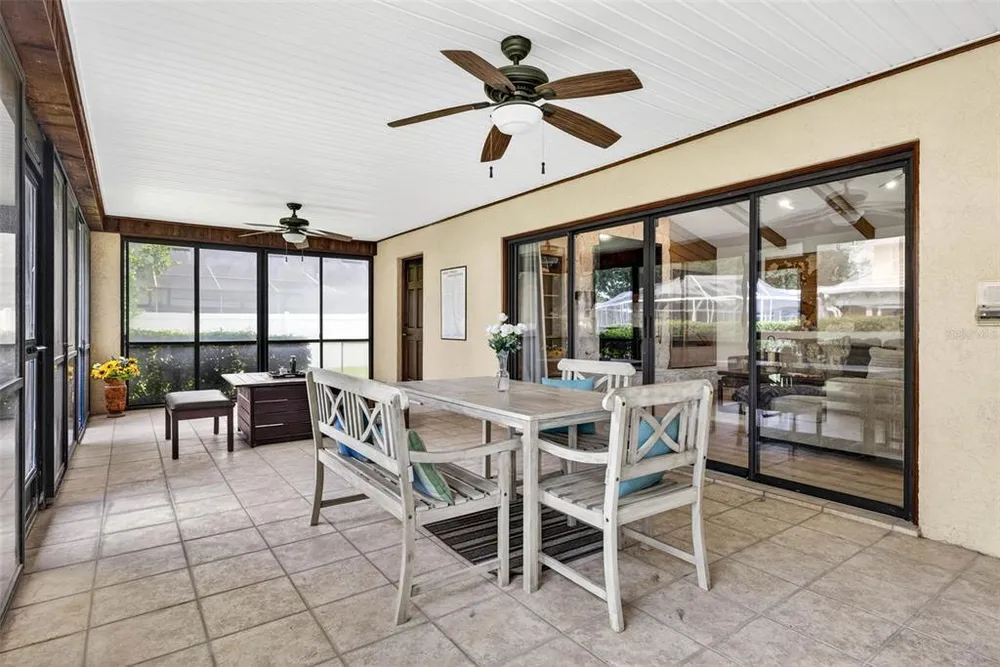 11004 Theresa Arbor Dr, Temple Terrace, FL 33617