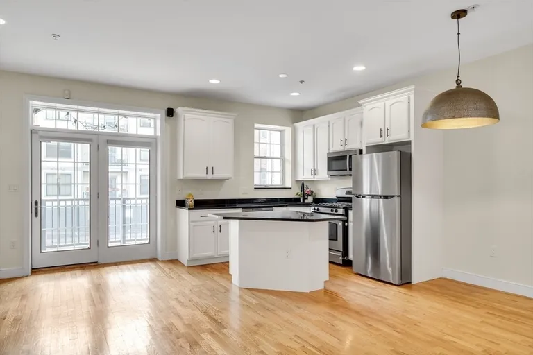 381 W Broadway, Boston, MA 02127