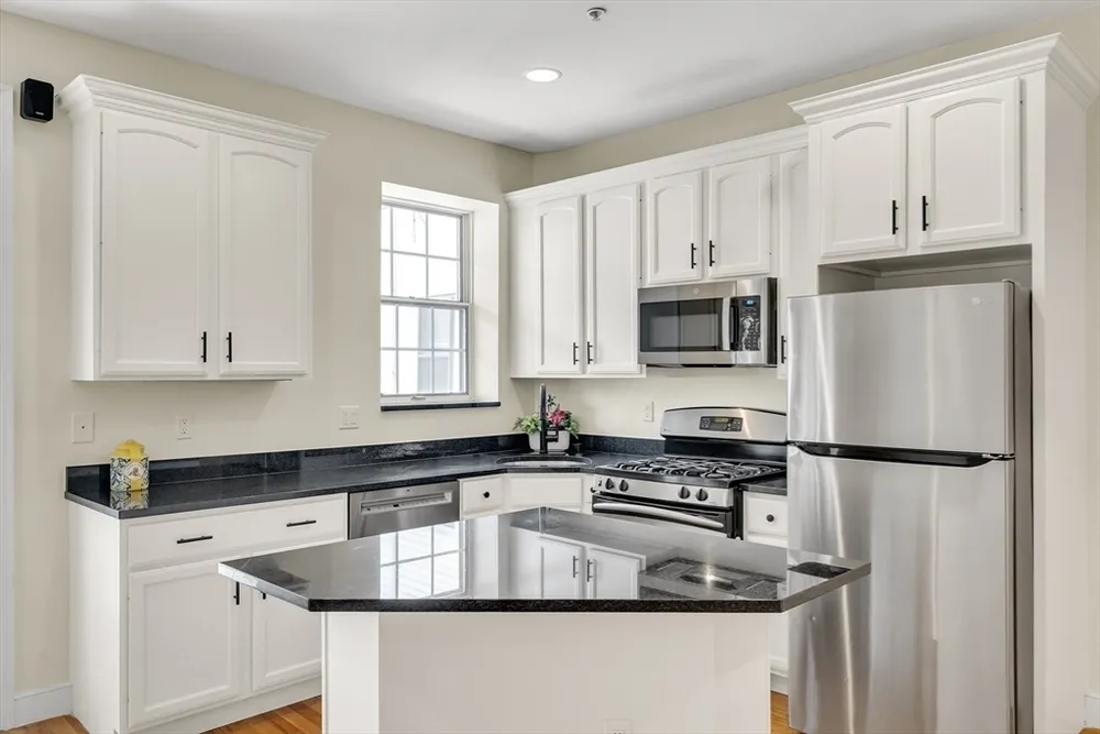381 W Broadway, Boston, MA 02127