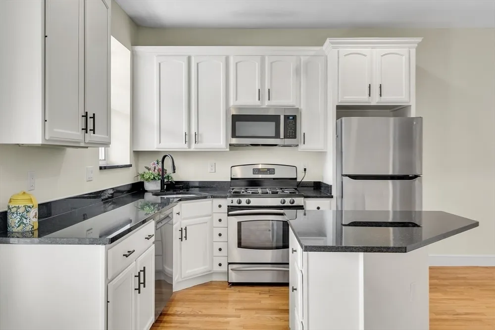 381 W Broadway, Boston, MA 02127