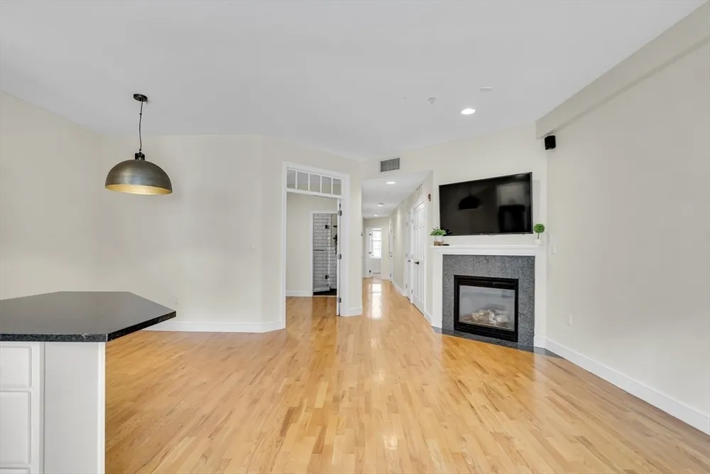 381 W Broadway, Boston, MA 02127