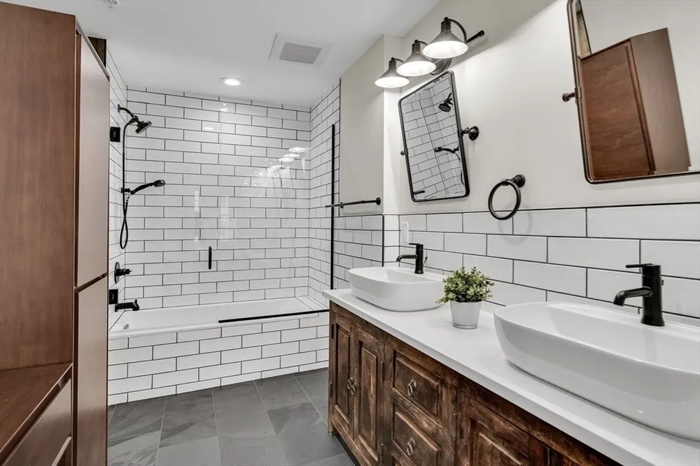 381 W Broadway, Boston, MA 02127