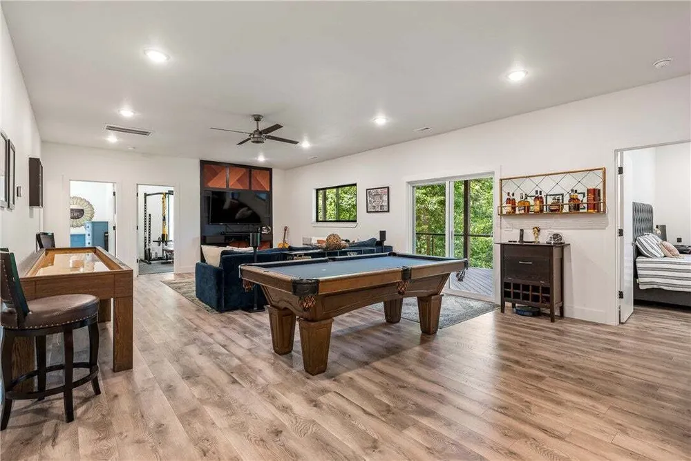 37 Shropshire Dr, Bella Vista, AR 72714
