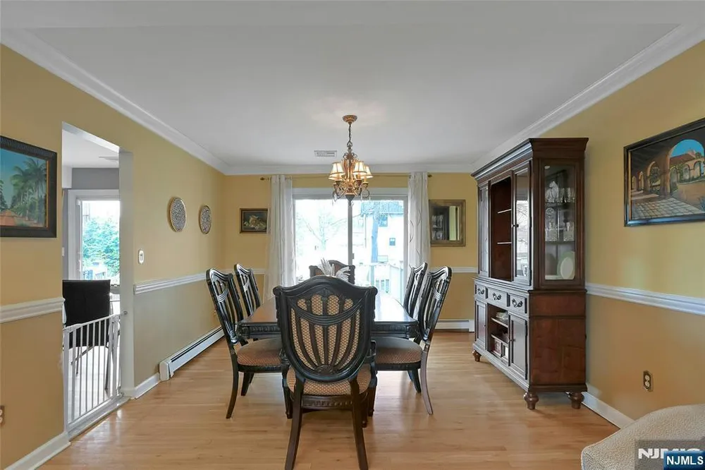 364 Piermont Ave, Hillsdale, NJ 07642