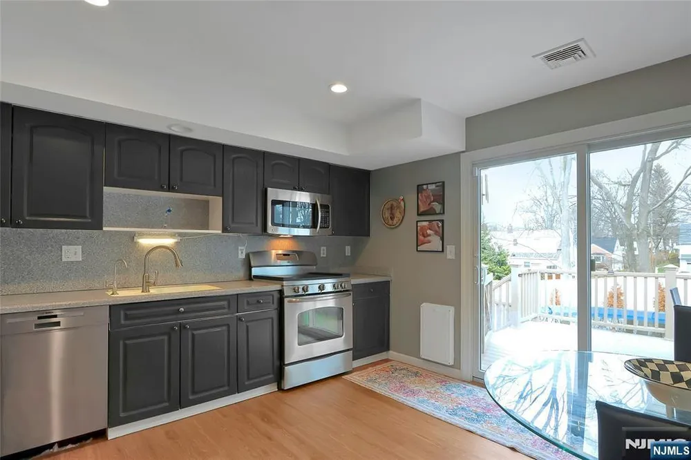364 Piermont Ave, Hillsdale, NJ 07642