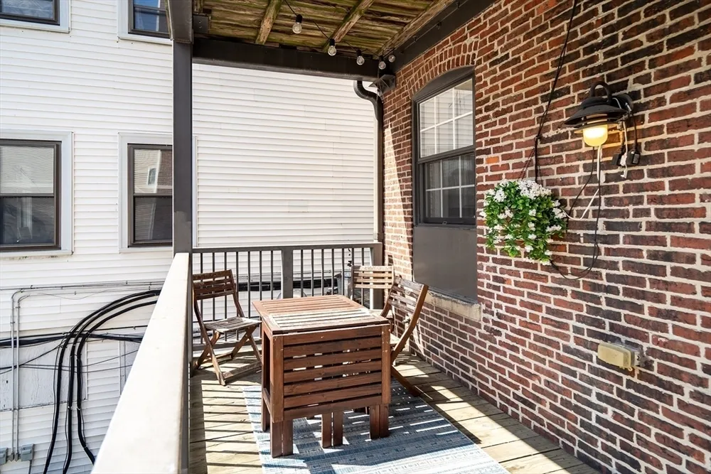 381 W Broadway, Boston, MA 02127