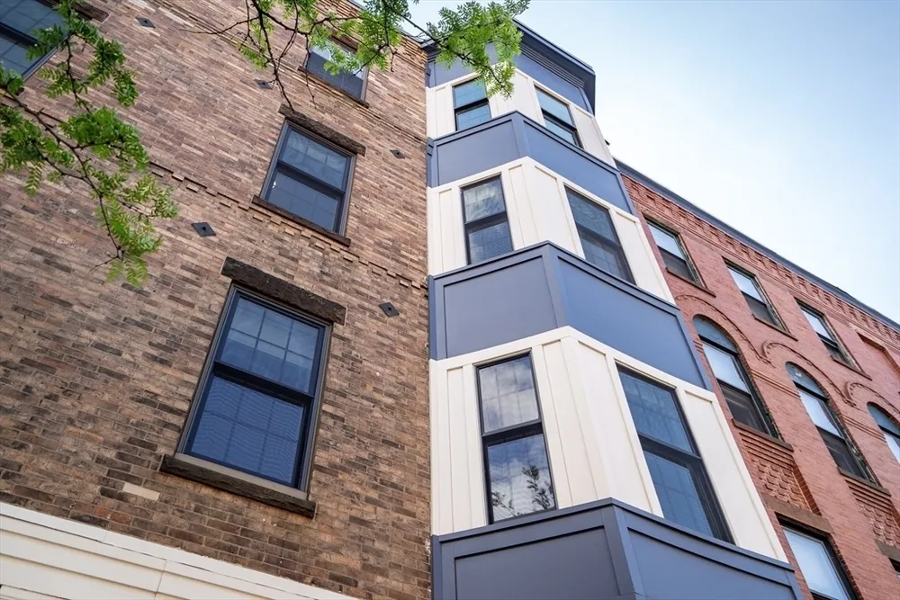 381 W Broadway, Boston, MA 02127