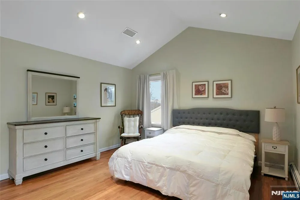 364 Piermont Ave, Hillsdale, NJ 07642