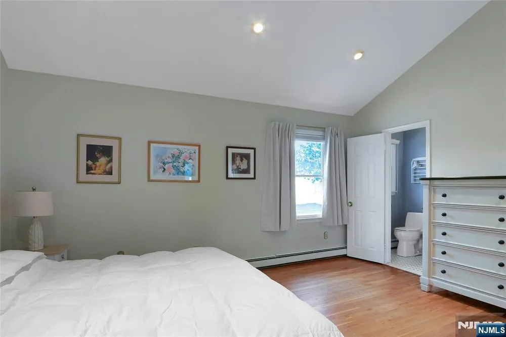 364 Piermont Ave, Hillsdale, NJ 07642